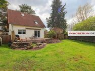 IMMOBERLIN.DE - Adrettes Einfamilienhaus mit Gartenidylle in familiärer Lage - Berlin
