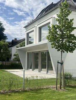 Neubau Einfamilienhaus mit Tiefgarage und Traumblick in Planegg - Germering