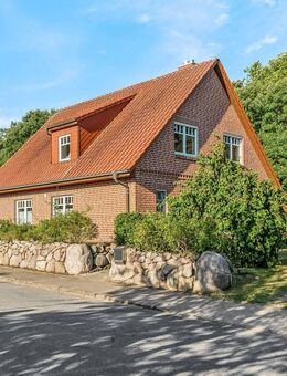 Großzügiges Einfamilienhaus im Ortskern von Schossin - Schossin