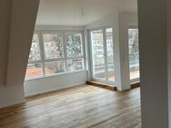 Investitionsobjekt oder traumhaftes Eigenheim: Neu ausgebaute Dachgeschosswohnung mit eigenem Gartenabteil (Bezug ab 05/25!) - Berlin