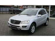 Mercedes-Benz ML 350 Navi/Tempomat/Schiebedach/Leder/PDC - Adelheidsdorf