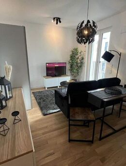 Exklusive 1-Zimmer Wohnung mit Balkon - Schönefeld