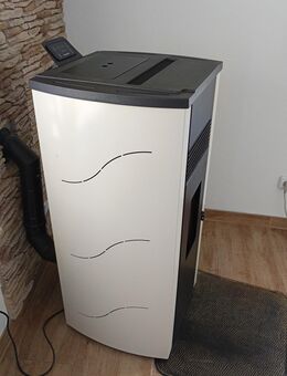 Palazzetti Pelletofen LIA 8 Elfenbein - Flomborn