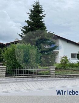 ATTRAKTIVER-BUNGALOW MIT FERIENWOHNUNG UND EINEM EBENEM BAUGRUNDSTÜCK - Bad Füssing