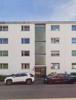 Modernisierte 4-Zimmer-Eigentumswohnung mit 104 m² Wohnfläche, Keller und Garage! - Sankt Ingbert