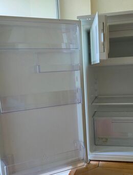 Kühlschrank an Selbstaholer - Erkrath (Fundort des Neanderthalers) Zentrum