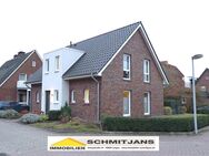 Exklusives, junges und modernes Einfamilienhaus in zentraler Lage mit Carport und Geräteraum - Lingen (Ems)