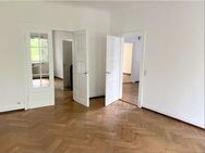 NEU NEU NEU Grosse Doppelhaushälfte in Freiburg mit schönem Grundstück - Freiburg (Breisgau)