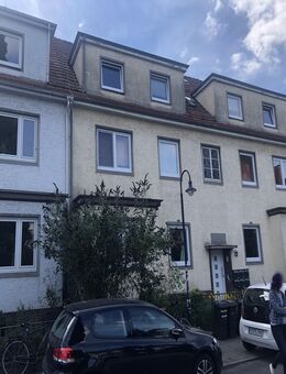 Mehrfamilienhaus mit 6 Wohneinheiten (Zins-Renditeobjekt) - Bremen