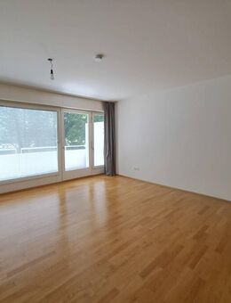 Charmantes Apartment in Bogenhausen, nicht weit vom Klinikum. - München