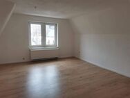Großzügige 2-Raum-Wohnung, hell+freundlich, 2.OG ca. 71 m² - Auerbach (Erzgebirge)