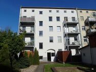 Gemütliche Singlewohnung mit Balkon (Hofseite), Laminatboden & Badewanne in MD-Sudenburg - Magdeburg