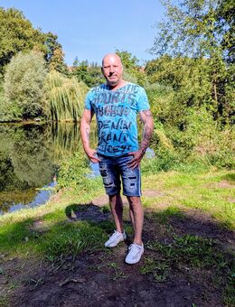 Nette Reisebegleiterin für den Sommerdom in Hamburg - Salzwedel (Hansestadt)