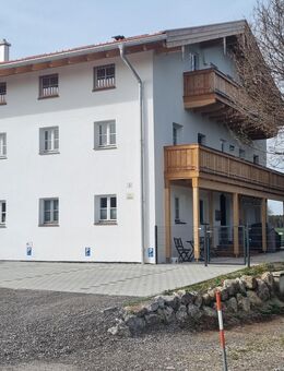 Großzügige 4 Zimmer DG Wohnung in ökologischer Bauweise - sep. ELW möglich - Valley