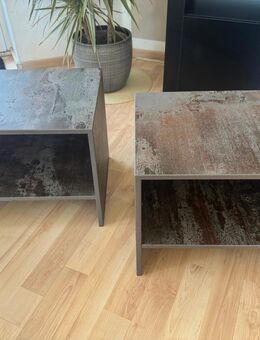 Nachttischschränkchen aus Marmor - Römhild