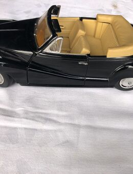 33.) BMW 502 Modell als Cabriolet, 1:18 von Maisto in schwarz - Wuppertal