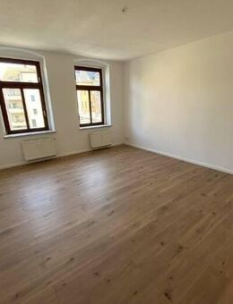 Großzügige 2-Zimmer-Wohnung mit Balkon - Altenburg