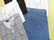 Set: Jeans Shorts + 6 T-Shirts - Henstedt-Ulzburg