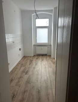 Tolle 1-Zimmer-Wohnung frisch renoviert zentrumsnah in Halle - Halle (Saale)