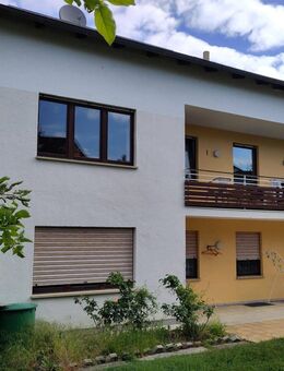 Zweifamilienhaus mit großem Grundstück für Familie oder Bauträger, provisionsfrei - Regensburg