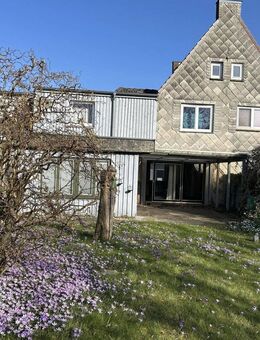Doppelhaushälfte/Reihenhaus im Norden der Stadt - Flensburg