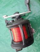 Multi Angelrolle mit Schnur gebraucht in 32547