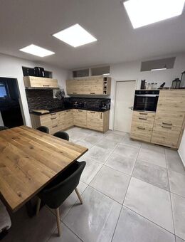 Modernisierte 2 Zimmer Wohnung im Zentrum von Hengersberg - Hengersberg