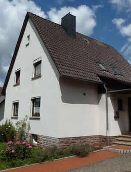 Ansprechendes Einfamilienhaus mit Doppelgarage - Kirchbrak