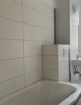 Bezugsfertige familienfreundliche Wohnung mit saniertem Bad! - Oschersleben (Bode)