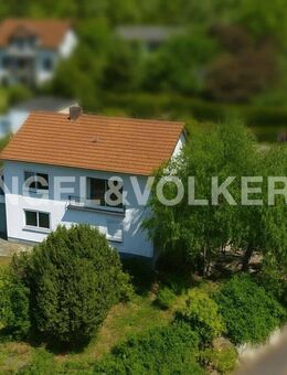 Wertbeständige Immobilie mit herrlichem Ausblick übers Maintal - Schonungen