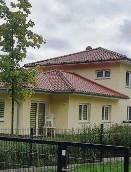 * Attraktives hochwertiges Wohnhaus * 16356 Werneuchen OT ...* Massivbau, Bj 2021 * Wärmepumpe * Friedel-IMMO * - Werneuchen