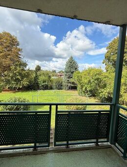 Schöne 2-Raum-Wohnung mit Balkon und Blick ins Grüne - Chemnitz