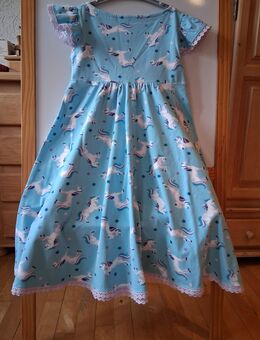 Wunderschönes Kleid für alle Einhorn Fans, 128, schick und einzigartig - Sankt Augustin
