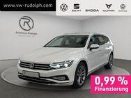 VW Passat Variant, 2.0 TDI Elegance, Jahr 2022 - Oelsnitz (Erzgebirge)