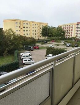 Balkon mit Aussicht und 2 Zimmer im 4. OG, L - Erzberger Straße 57 - Oranienburg