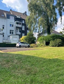 **Traumhafte 4 Zimmer-Altbaumaisonette in zentraler Lage von Wermelskirchen ** - Wermelskirchen
