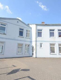 Zentral gelegene Erdgeschosswohnung in Heide - Heide