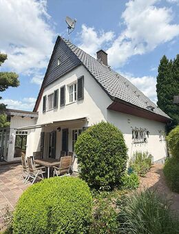 Verpassen Sie nicht diese einmalige Gelegenheit: Haus mit traumhaftem Blick auf den Möhnesee und schönem Garten! - Möhnesee