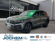 VW Touareg, 3.0 TDI R-Line, Jahr 2024 - Illingen (Saarland)