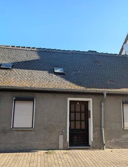Historisches Reihenmittelhaus mit Potenzial - Sanierungsobjekt in Zörbig - Zörbig