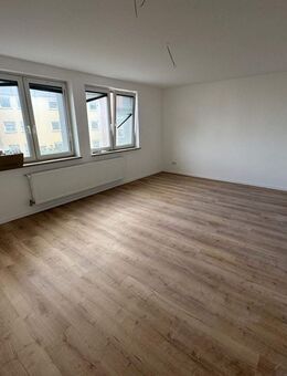 Investieren oder selbst einziehen: 3-Zimmer-Wohnung mit Balkon in Nürnberg Mögeldorf - Nürnberg
