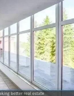 3-Zimmer-Wohnung mit Balkon [offene Küche, großer Balkon, TG-Stellplatz auf Anfrage] - Limbach-Oberfrohna