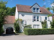 Zeitlose Eleganz: Attraktives Einfamilienhaus in ruhiger Stadtrandlage - Regensburg