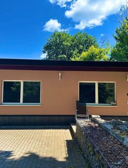 Wohnen oder Urlaub in herrlicher Natur - inklusive Doppelcarport und zwei Stellplätzen - Hiltpoltstein