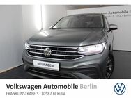 VW Tiguan, 1.5 l TSI Allspace Life, Jahr 2022 - Berlin