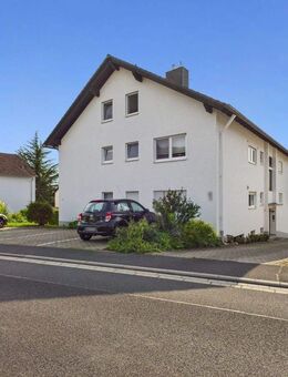 Alzenau-Hörstein: Helle 3-Zi.-Wohnung (ca. 95 m²) mit Balkon - Garage + Stellplatz inklusive - Alzenau