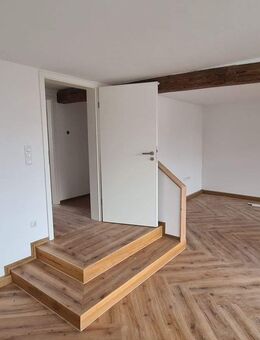 Große 4 Raum Wohnung mit Blick zur Marienkirche in Mühlhausen - Mühlhausen (Thüringen)