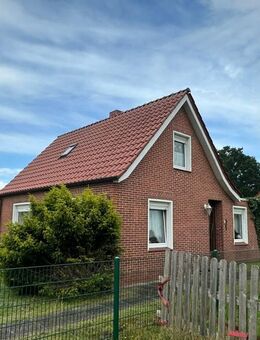Einfamilienhaus in zentraler Lage von Westoverledingen - mit Potenzial für kreative Gestalter - Westoverledingen