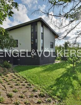 Großzügiges Architektenhaus in Bestform mit traumhaftem Garten und Weitblick in Zentrumsnähe - Mosbach