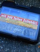 Schlagbohrmaschine + Bohrer + Dübel in 87634